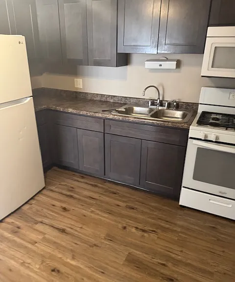 6527 Grand Ave #2B — Photo 5