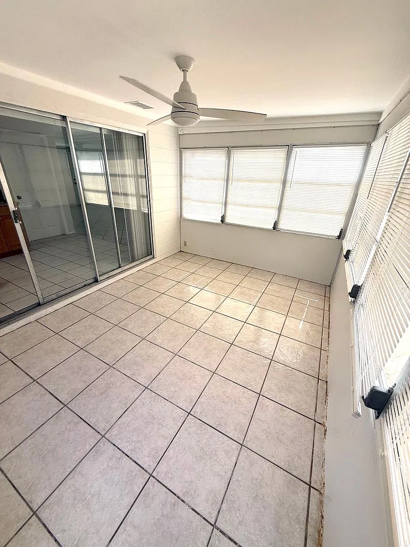 2 Bedroom/1 Bathroom Available Now! — Photo 3