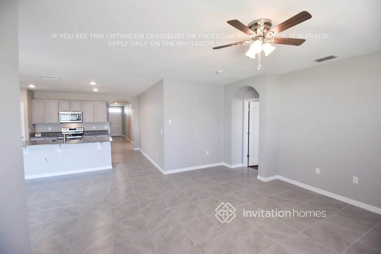 2825 Van Amber Ct Lakeland, FL 33811 — Photo 2