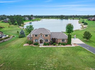 9128 Desert Trail Dr, Milan, MI