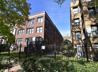 712 W Grace St #718-3N, Chicago, IL 60613