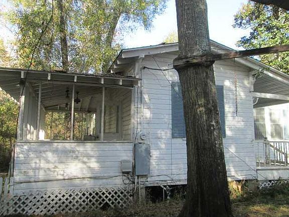 4th image of 961 Audubon St