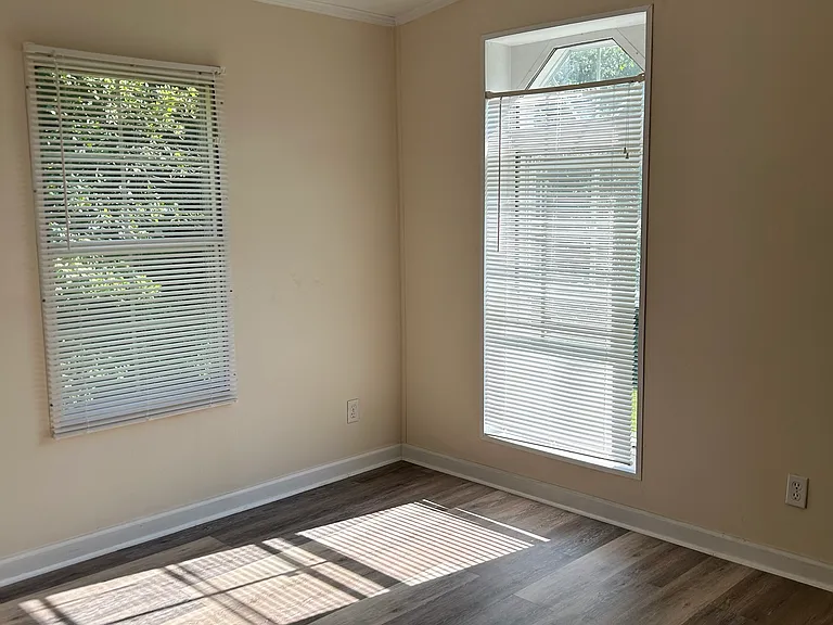 116 Cypress Valley Trl — Photo 12
