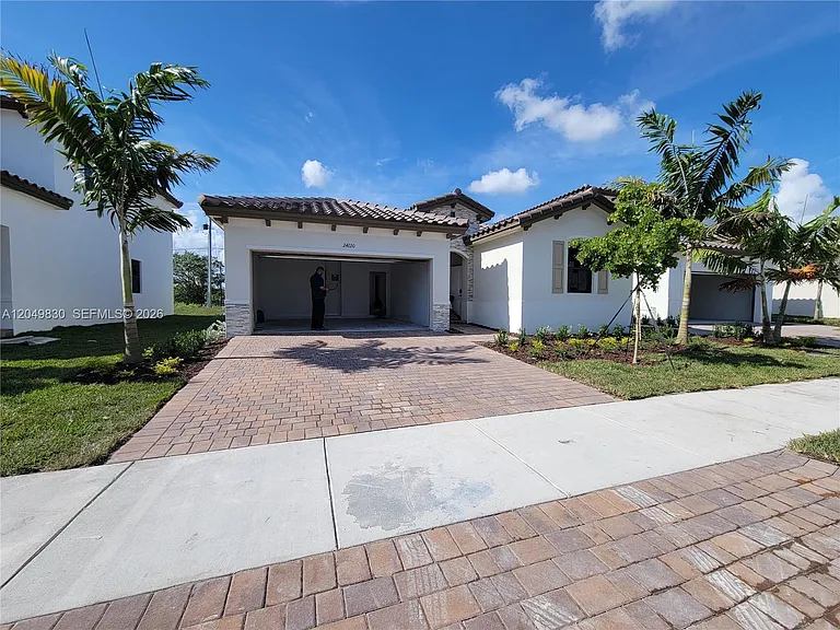 24120 SW 119th Pl — Photo 4