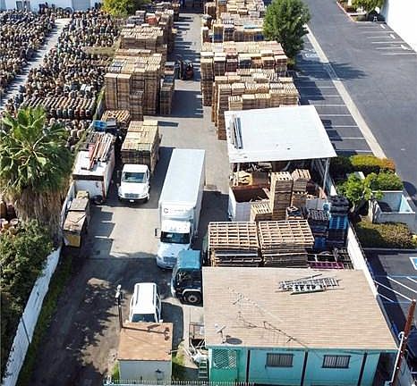 3rd image of 14668 Valley Blvd