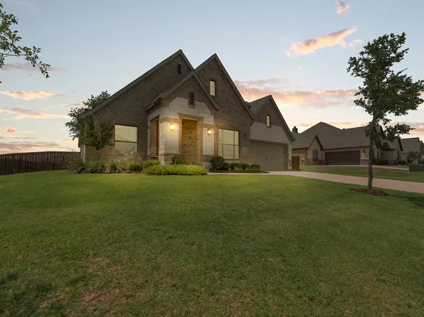 12709 Whispering Wind Dr, Godley, TX 76044