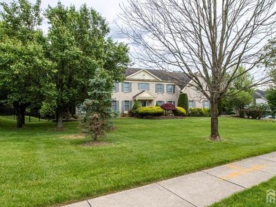 1 Saddle Ct, Monroe Township, NJ, 08831