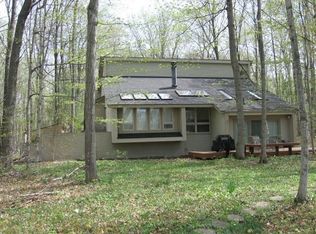 2370 Pinecrest St, Harbor Springs, MI 49740