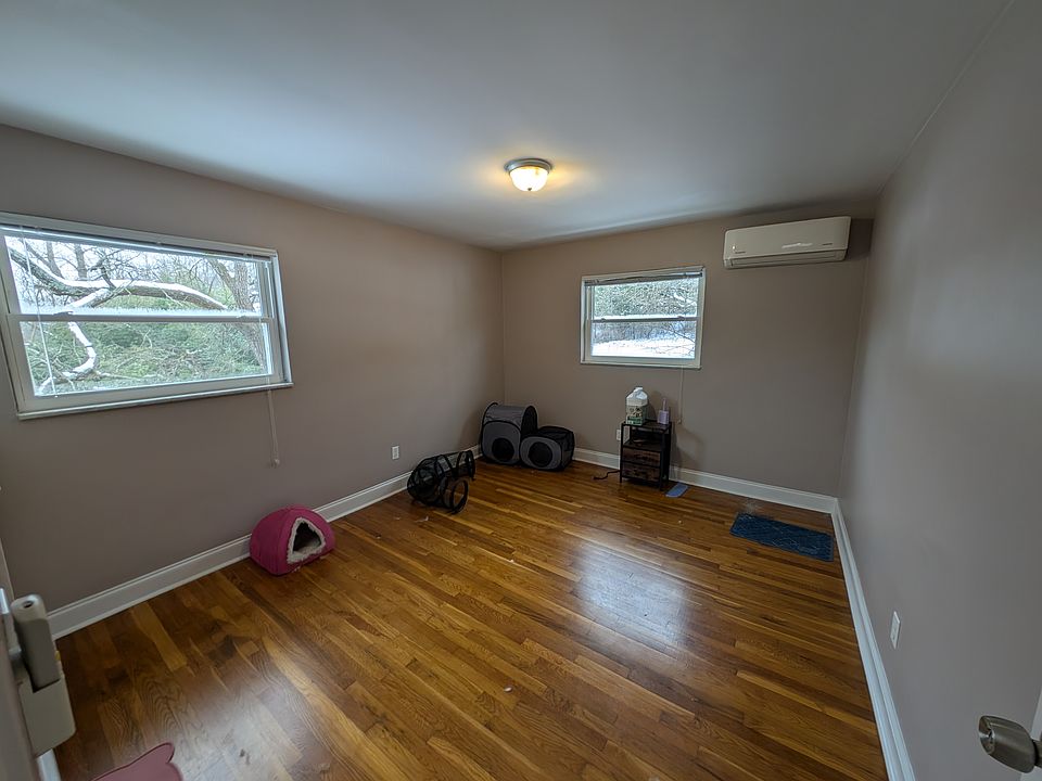 1st image of 4715 Kirby Ave Unit 3