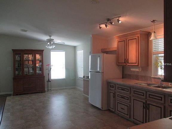 4th image of 55 Washington Ct #22