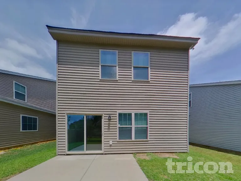 437 Eastfair Dr — Photo 17