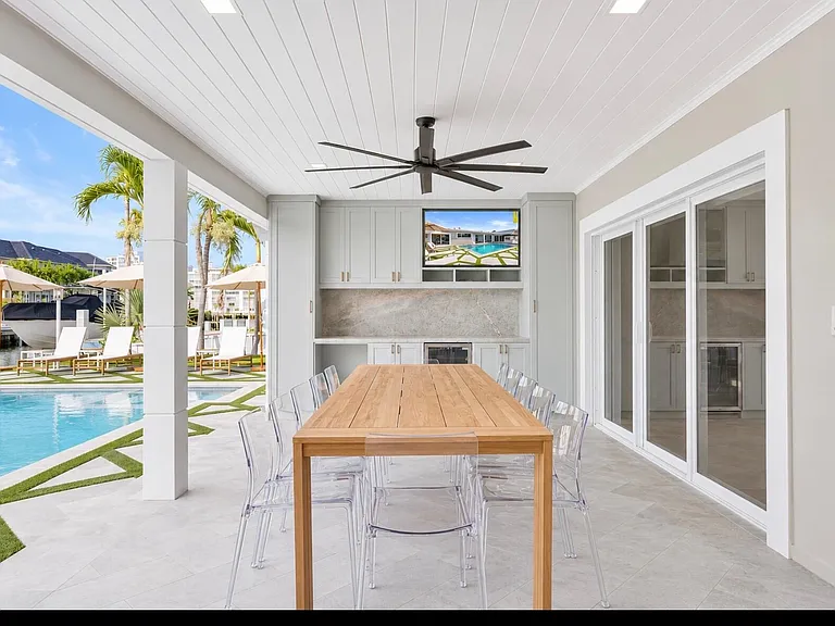 885 Nafa Dr — Photo 18