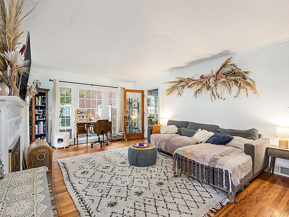 5th image of 2514 College Ave SE