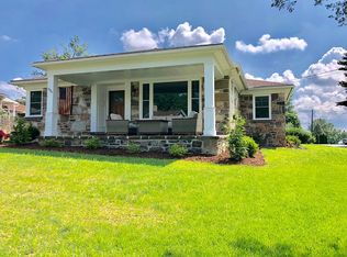 905 Poplar Ave, Hershey, PA 17033