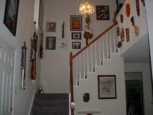 5th image of 1625 Barrymore St
