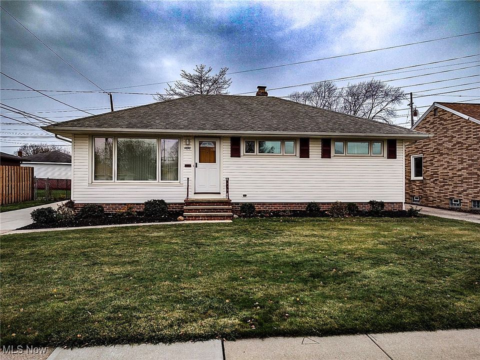 1st image of 4690 Summer Ln
