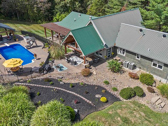 5th image of 584 Township Road 372