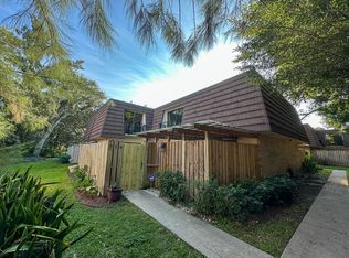 618 6th Ln, Palm Beach Gardens, FL 33418