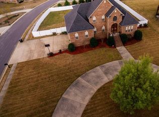 20 Greenbriar Ln, Springville, AL 35146