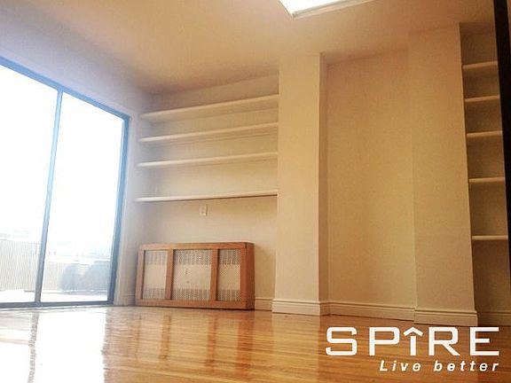 3rd image of 10 E 13th St APT 3G