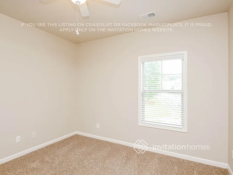 5353 Catrina Way — Photo 11