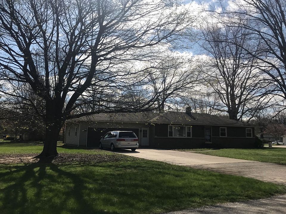 2nd image of 591 Thomas Ave