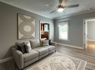 134 Peck St FLOOR 1, Franklin, MA 02038
