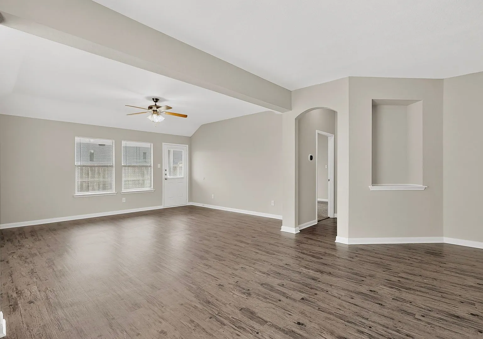 Spacious Encino Hills Home with Covered Patio + Deposit-Free Option — Photo 4