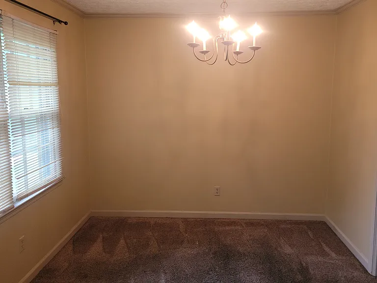 766 Wilson Cir SW — Photo 3