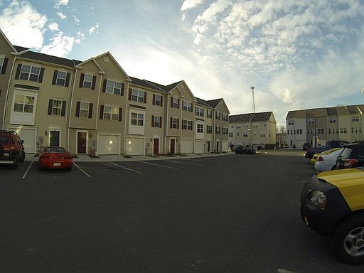 5th image of 544 S Carlisle St