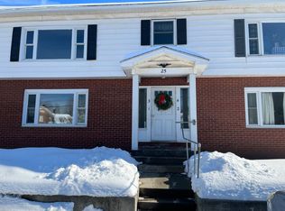 25 E High St #3, Morrisville, VT 05661