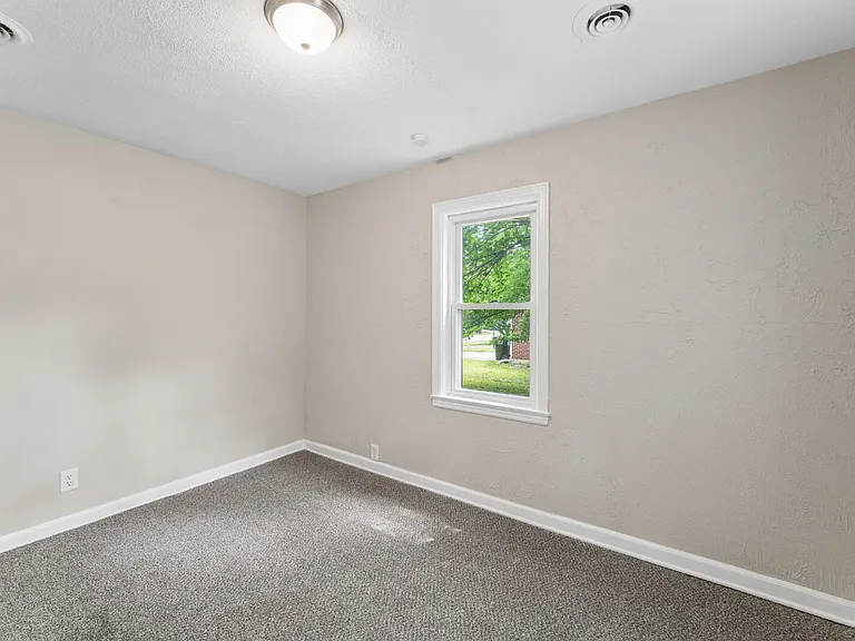 10009 E 69th St — Photo 27