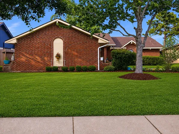 10323 Sageyork Dr, Houston, TX 77089