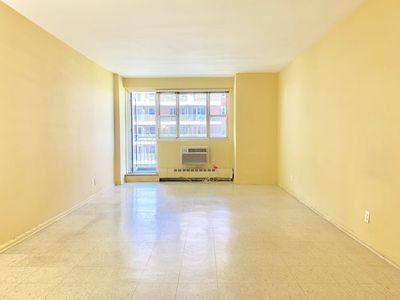 5240 39th Dr APT 8L, Woodside, NY, 11377
