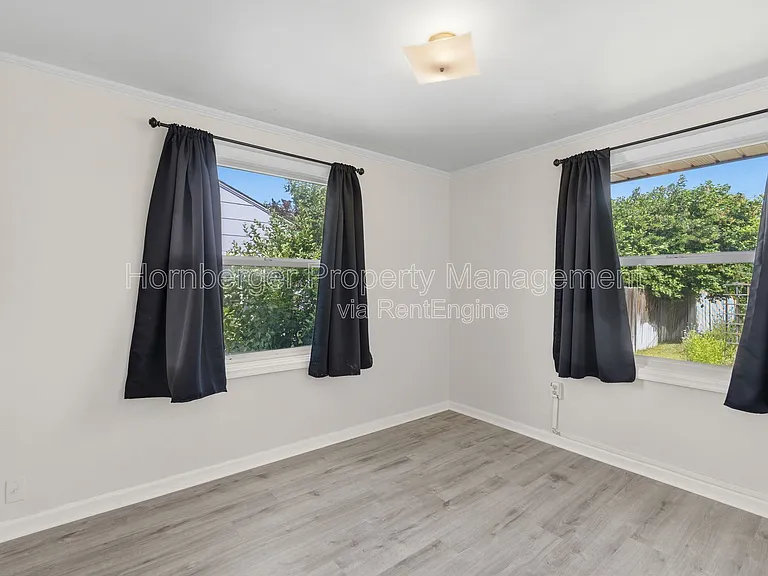 112 W Amherst Ct — Photo 11