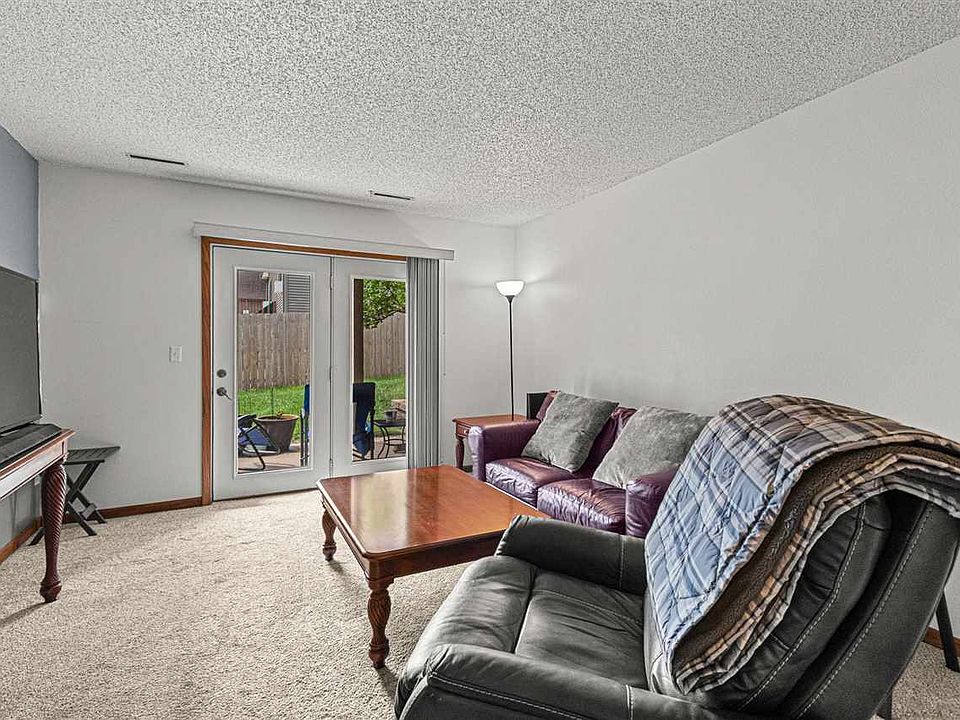 1st image of 429 6th Ave APT A