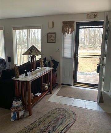 5th image of 46 Todd Ln