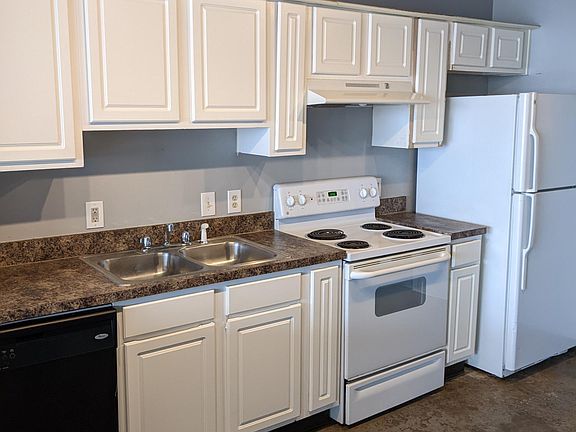 3rd image of 1324 E Lancaster Ave APT 203