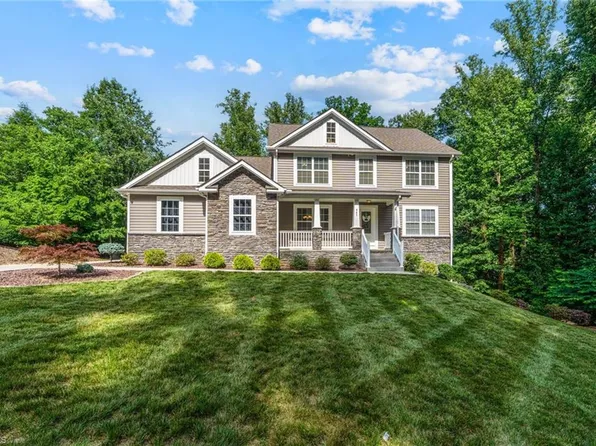 941 Forest Dr, Wilkesboro, NC 28697