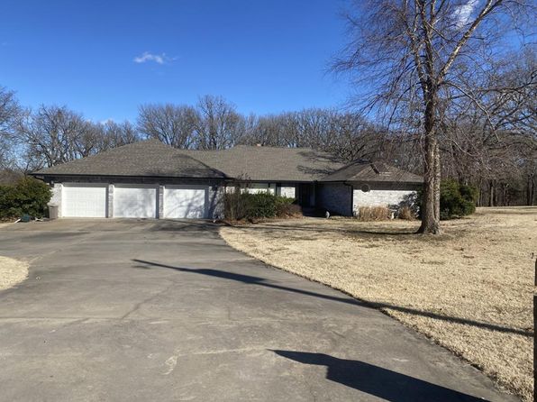 Independence Ks Luxury Homes For Sale 53 Homes Zillow