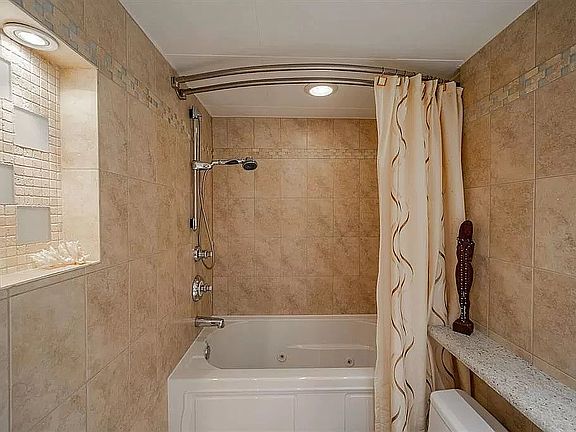4th image of 450 S Gulfview Blvd APT 303