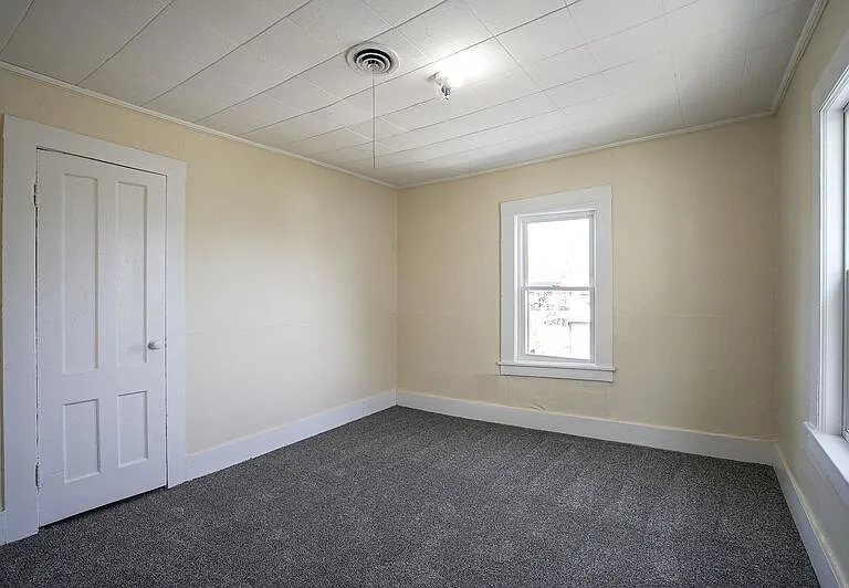 32 Joy St #2R — Photo 11