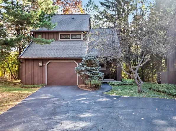 24 Andrews Way, Canandaigua, NY 14424