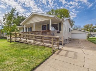 829 Maberly St, Holdrege, NE 68949