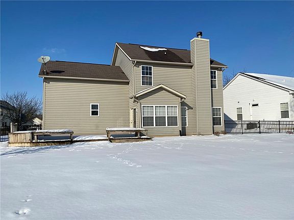 3rd image of 10080 Youngwood Ln
