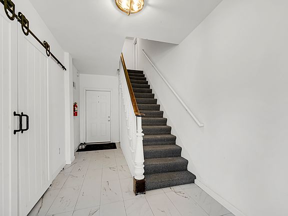 3rd image of 204 Brown St APT 2