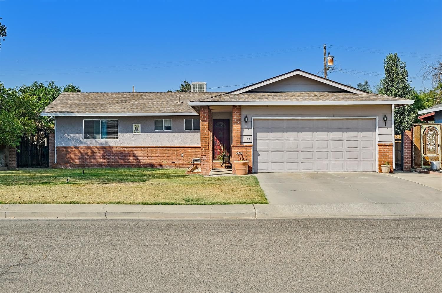 37 Manor Ave, Gustine, CA 95322 Zillow