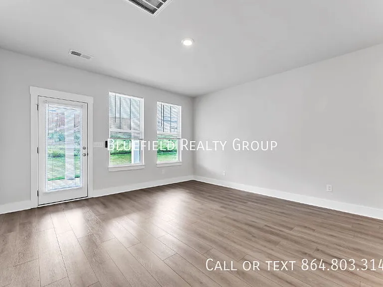1317 Algeddis Dr — Photo 3