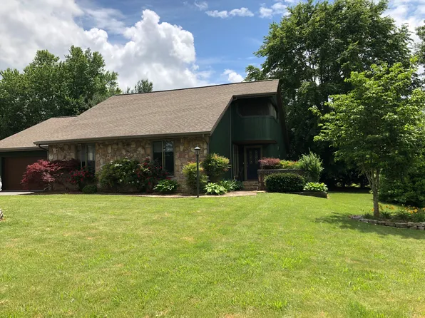 1910 Loire Valley Rd, Johnson City, TN 37604
