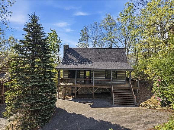 3rd image of 165 Little Boulder Lane